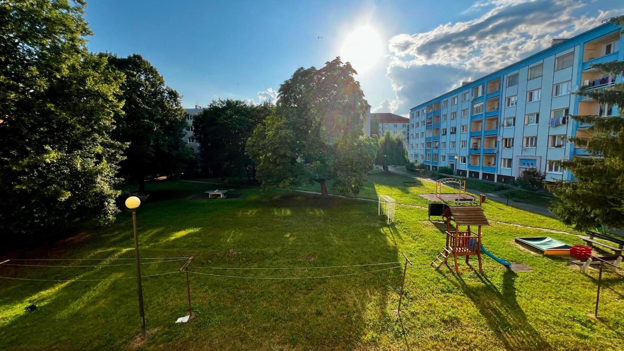 Industrial Apartment I 24Hr Self Check-In I Free Parking & Coffee Bańska Bystrzyca Zewnętrze zdjęcie