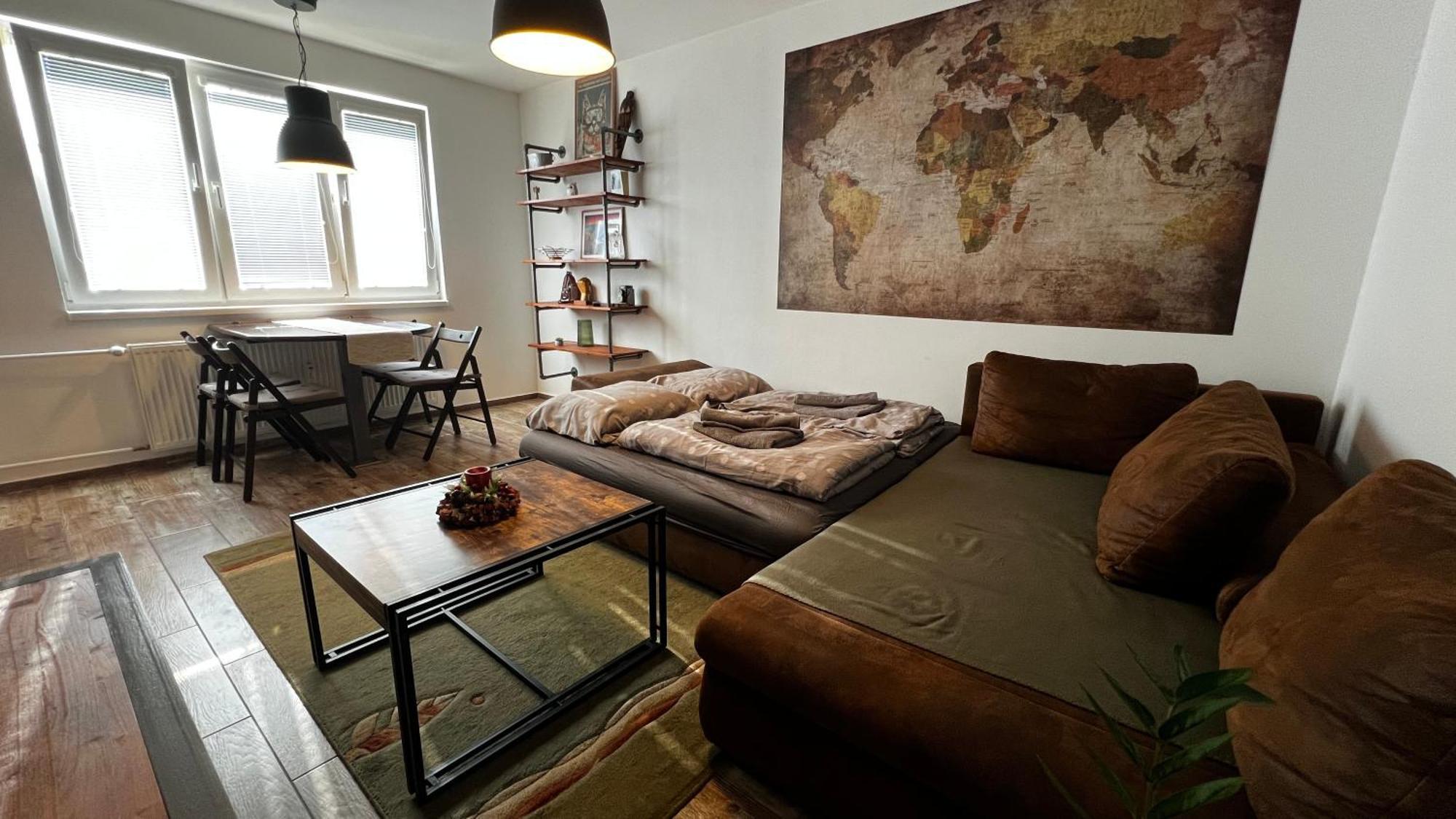 Industrial Apartment I 24Hr Self Check-In I Free Parking & Coffee Bańska Bystrzyca Zewnętrze zdjęcie