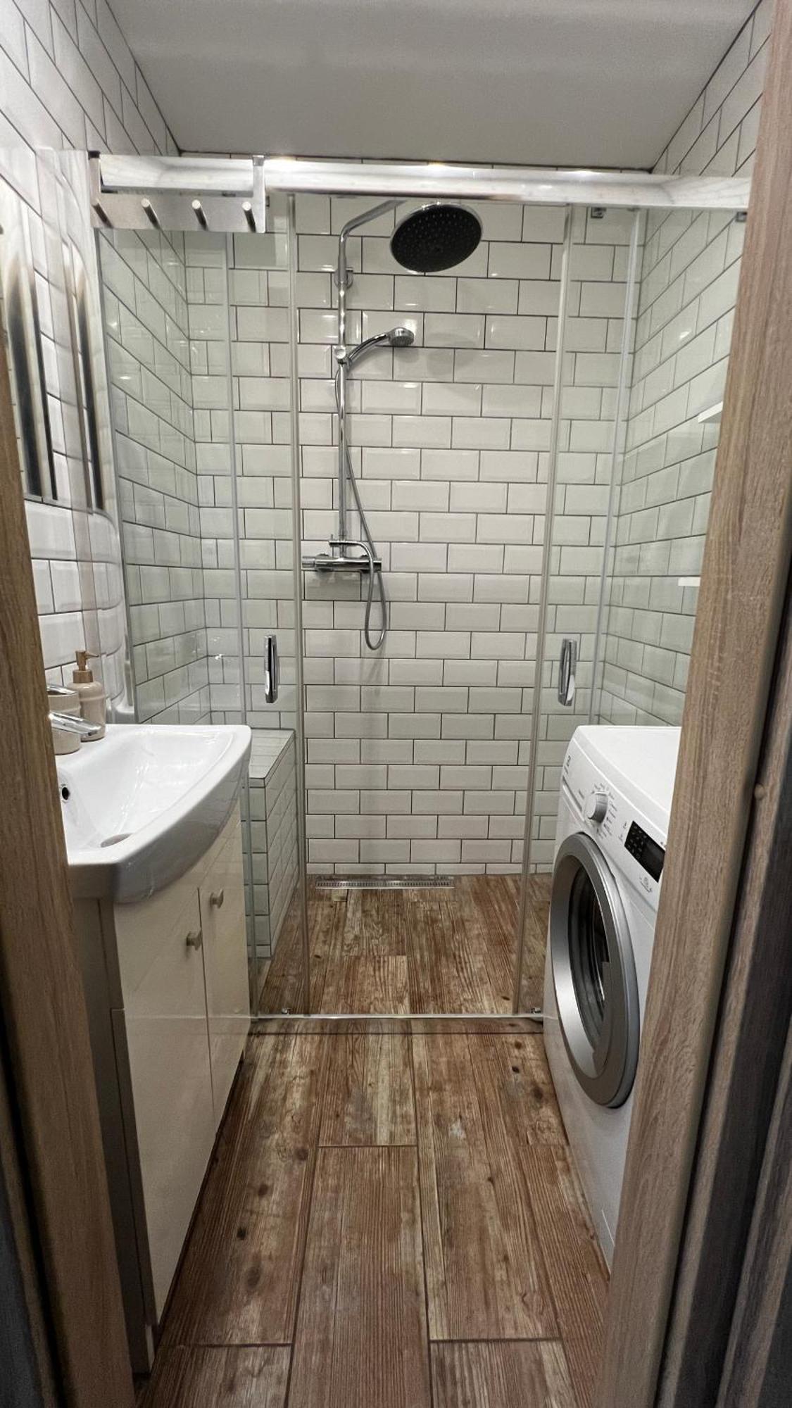 Industrial Apartment I 24Hr Self Check-In I Free Parking & Coffee Bańska Bystrzyca Zewnętrze zdjęcie